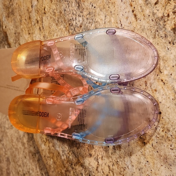 Steve Madden, Jelly Rainbow Gladiator Sandal Shoes.  NEW! - Picture 12 of 16